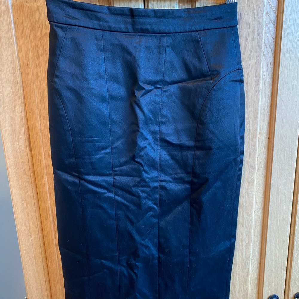 D&G black pencil skirt